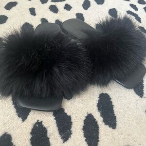 Black fur slides sandals 8.5 wide